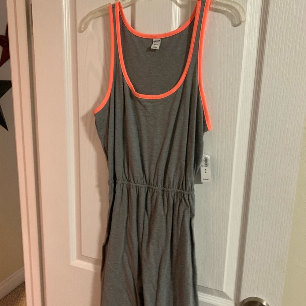 Brand new Old Navy gray & neon orange dress